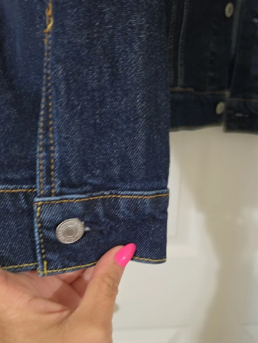Levi's Dark Indigo Denim Jacket - Picture 8 of 9